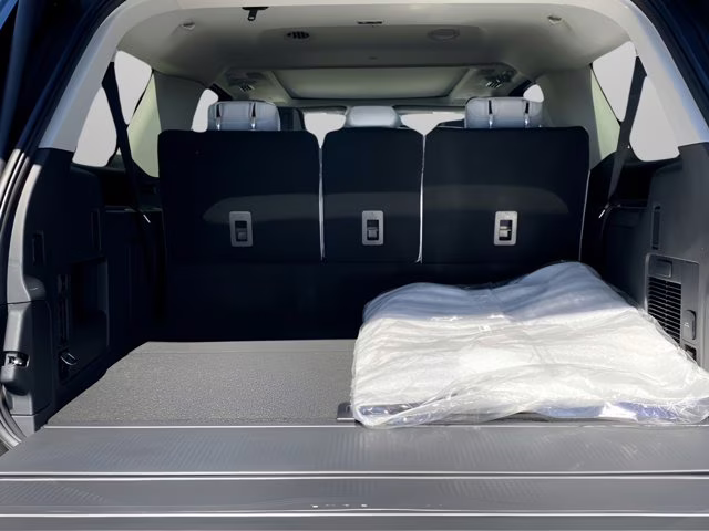 2026 Dark Matter Gray Metallic Ford Expedition Max Platinum 4X4 SUV