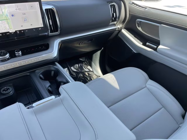 2026 Agate Black Metallic Ford Expedition Platinum 4X4 SUV