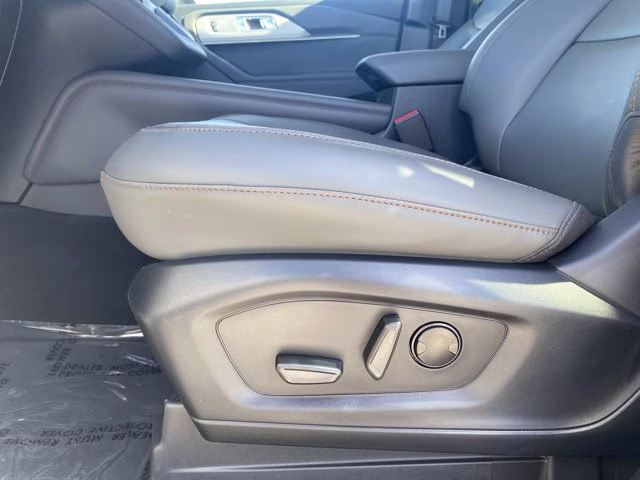 2026 Agate Black Metallic Ford Explorer Active RWD SUV