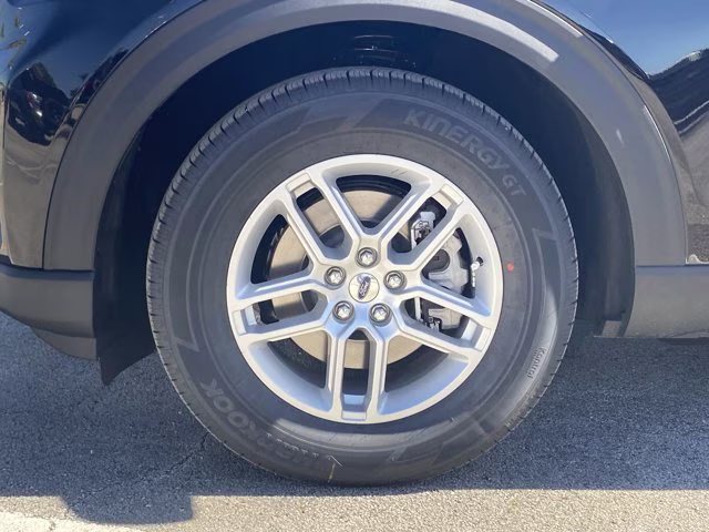 2026 Agate Black Metallic Ford Explorer Active RWD SUV