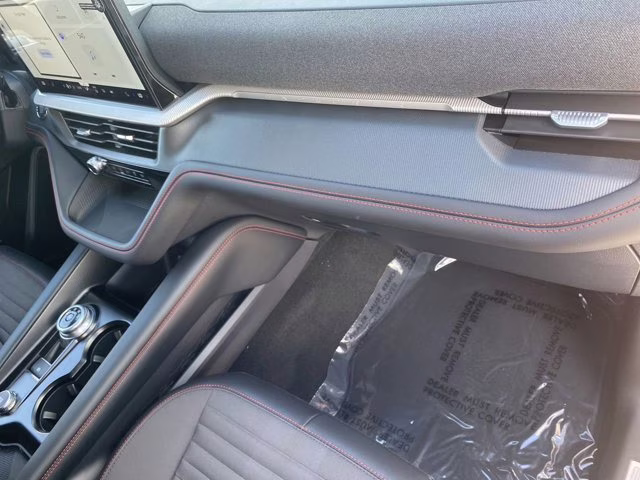 2026 Rapid Red Metallic Tinted Clearcoat Ford Explorer ST-Line RWD SUV