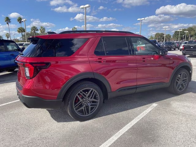2026 Rapid Red Metallic Tinted Clearcoat Ford Explorer ST-Line RWD SUV
