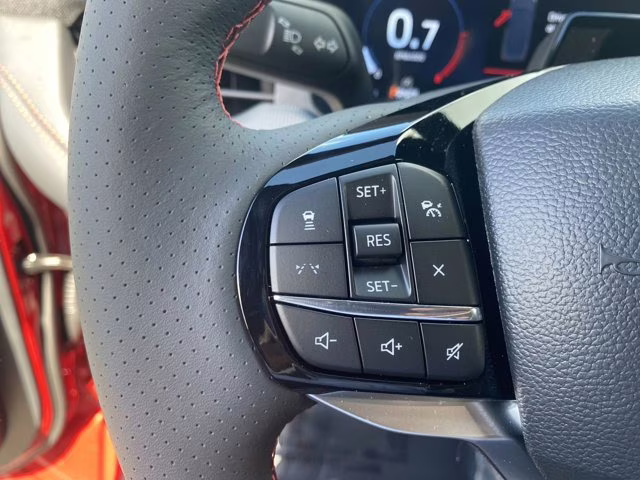 2026 Rapid Red Metallic Tinted Clearcoat Ford Explorer ST-Line RWD SUV