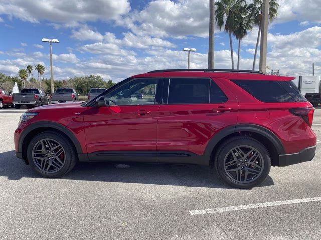 2026 Rapid Red Metallic Tinted Clearcoat Ford Explorer ST-Line RWD SUV