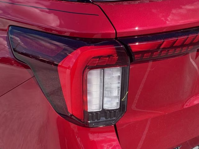 2026 Rapid Red Metallic Tinted Clearcoat Ford Explorer ST-Line RWD SUV