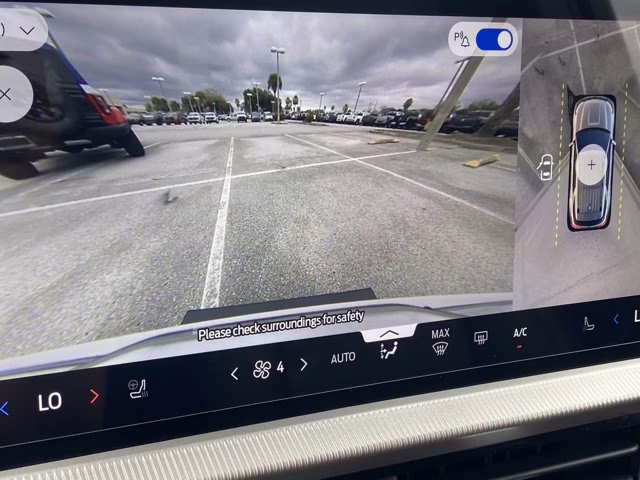 2026 Star White Metallic Tri-Coat Ford Explorer Platinum 4X4 SUV