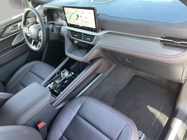 2026 Agate Black Metallic Ford Explorer Platinum 4X4 SUV