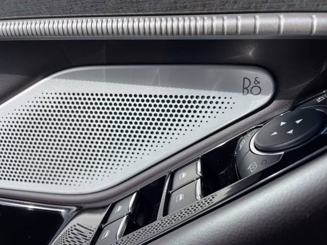 2026 Agate Black Metallic Ford Explorer Platinum 4X4 SUV