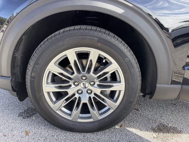 2026 Agate Black Metallic Ford Explorer Platinum 4X4 SUV