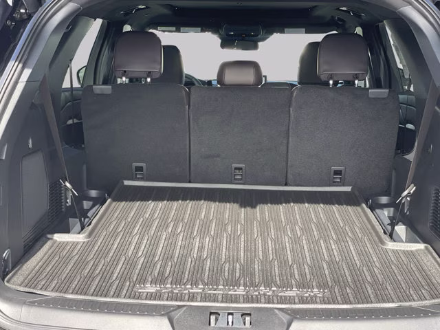 2026 Agate Black Metallic Ford Explorer Platinum 4X4 SUV