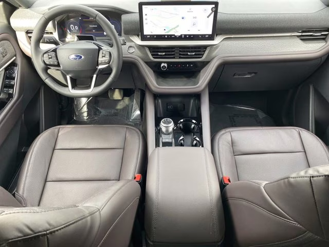 2026 Agate Black Metallic Ford Explorer Platinum 4X4 SUV