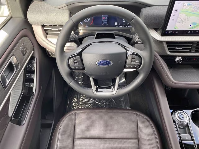 2026 Agate Black Metallic Ford Explorer Platinum 4X4 SUV