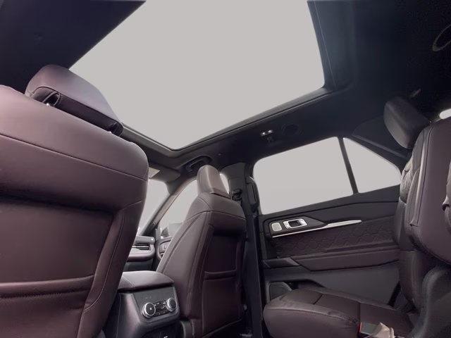 2026 Agate Black Metallic Ford Explorer Platinum 4X4 SUV