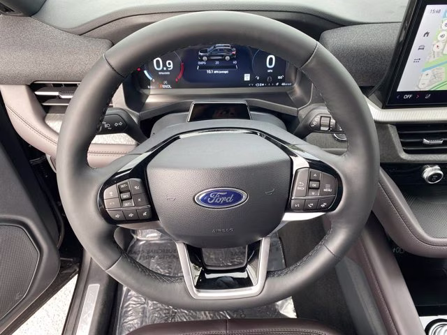 2026 Agate Black Metallic Ford Explorer Platinum 4X4 SUV