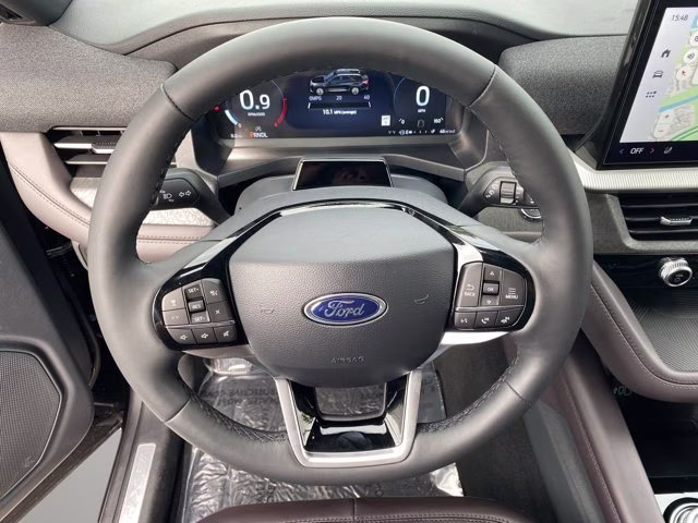 2026 Agate Black Metallic Ford Explorer Platinum 4X4 SUV