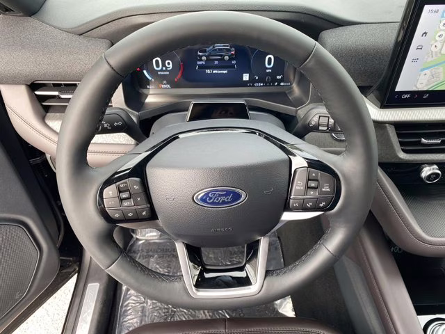 2026 Agate Black Metallic Ford Explorer Platinum 4X4 SUV