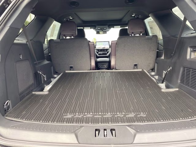2026 Agate Black Metallic Ford Explorer Platinum 4X4 SUV