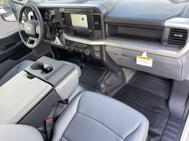 2026 Oxford White Ford Super Duty F-350 SRW XL RWD Truck