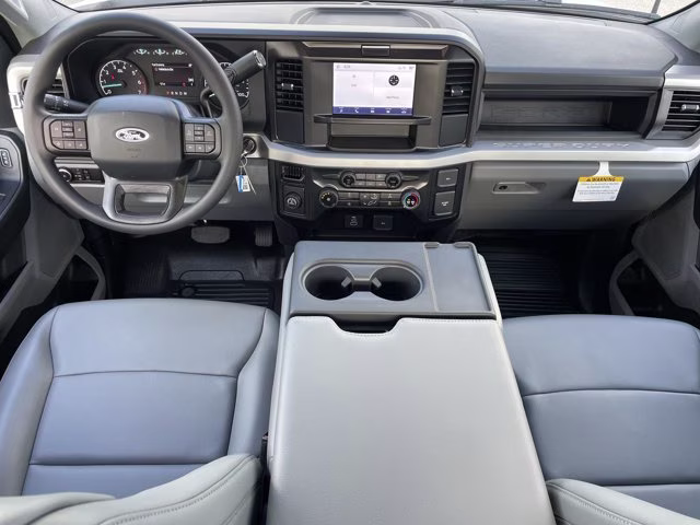 2026 Oxford White Ford Super Duty F-350 SRW XL RWD Truck