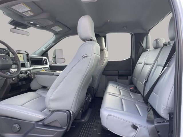 2026 Oxford White Ford Super Duty F-350 SRW XL RWD Truck