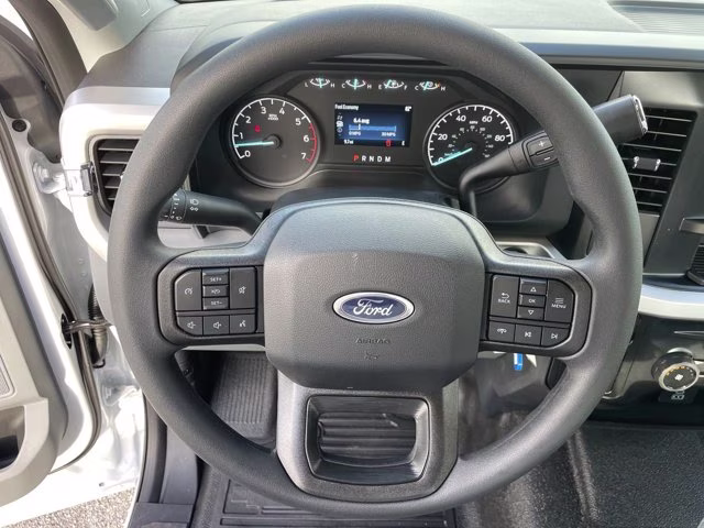 2026 Oxford White Ford Super Duty F-350 SRW XL RWD Truck