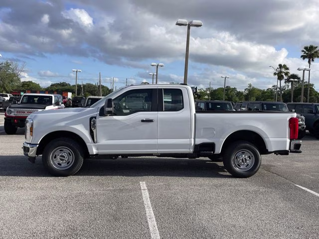 2026 Oxford White Ford Super Duty F-350 SRW XL RWD Truck