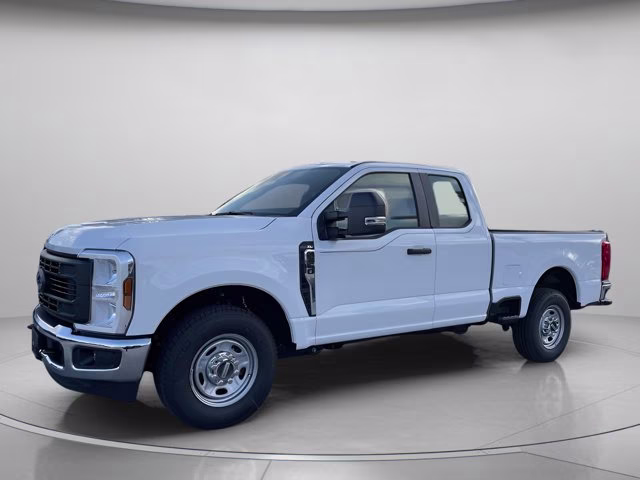 2026 Oxford White Ford Super Duty F-350 SRW XL RWD Truck
