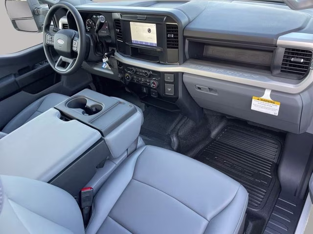 2026 Oxford White Ford Super Duty F-350 SRW XL RWD Truck