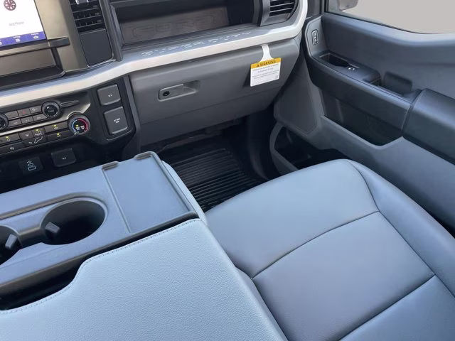 2026 Oxford White Ford Super Duty F-350 SRW XL RWD Truck