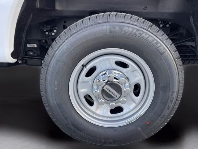 2026 Oxford White Ford Super Duty F-350 SRW XL RWD Truck