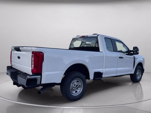 2026 Oxford White Ford Super Duty F-350 SRW XL RWD Truck
