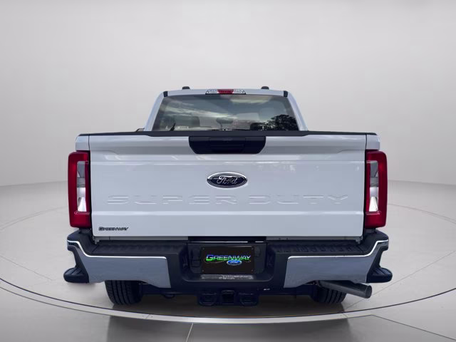 2026 Oxford White Ford Super Duty F-350 SRW XL RWD Truck