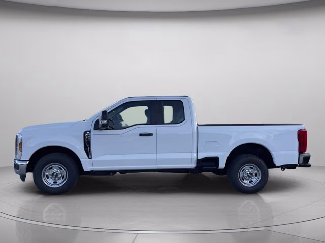 2026 Oxford White Ford Super Duty F-350 SRW XL RWD Truck