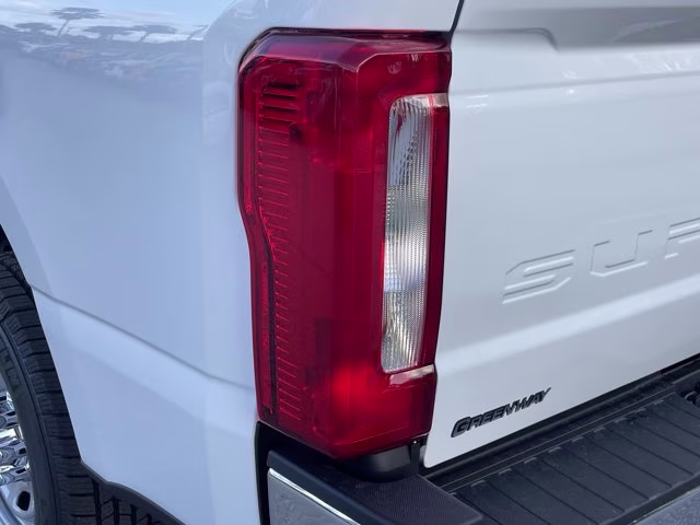 2026 Oxford White Ford Super Duty F-350 SRW XL RWD Truck
