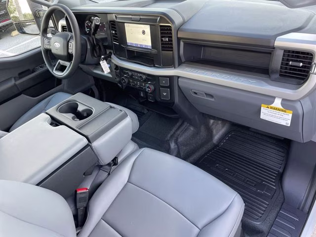 2026 Oxford White Ford Super Duty F-350 SRW XL RWD Truck