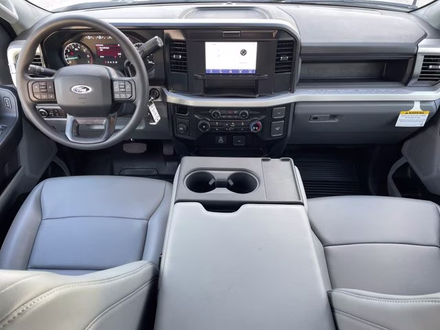 2026 Oxford White Ford Super Duty F-350 SRW XL RWD Truck