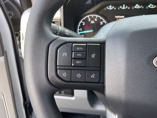 2026 Oxford White Ford Super Duty F-350 SRW XL RWD Truck