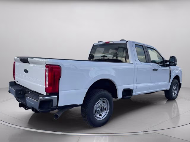 2026 Oxford White Ford Super Duty F-350 SRW XL RWD Truck