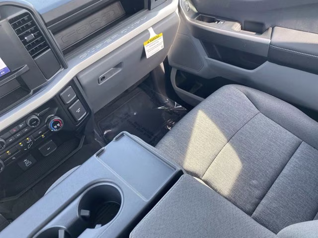 2026 Oxford White Ford Super Duty F-350 SRW XL 4X4 Truck