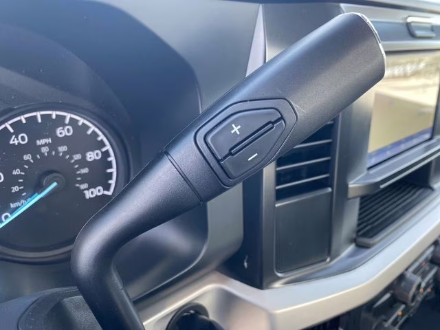 2026 Oxford White Ford Super Duty F-350 SRW XL 4X4 Truck