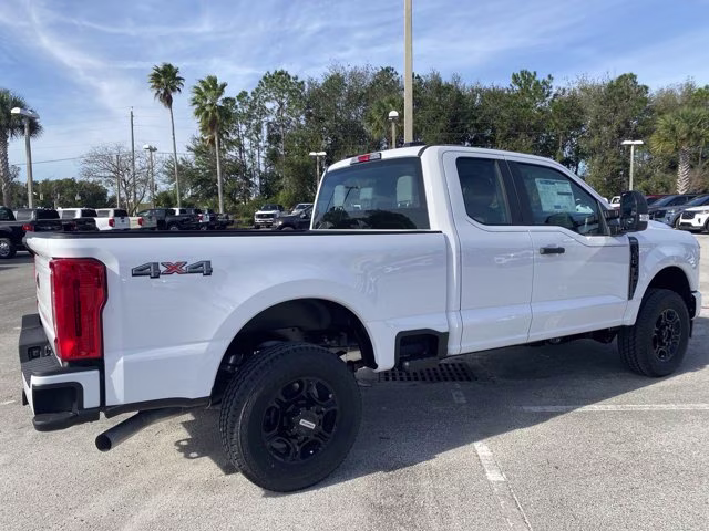 2026 Oxford White Ford Super Duty F-350 SRW XL 4X4 Truck