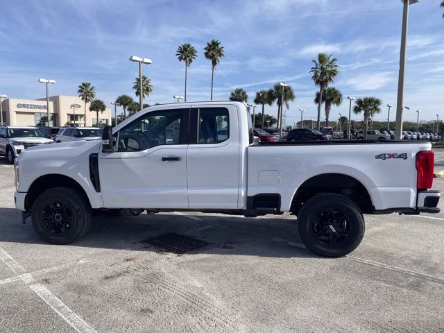 2026 Oxford White Ford Super Duty F-350 SRW XL 4X4 Truck