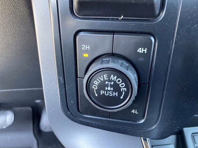 2026 Iconic Silver Metallic Ford F-150 XLT 4X4 Truck