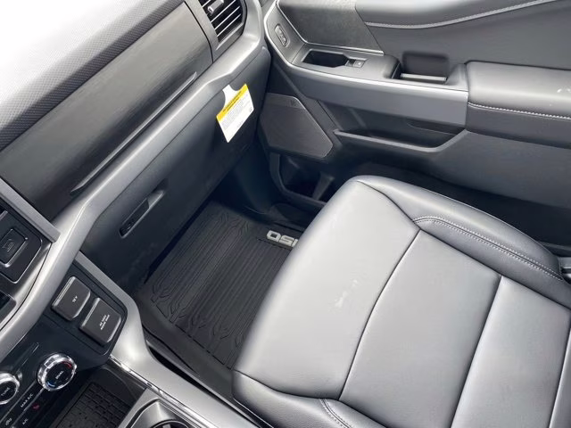 2026 Avalanche Ford F-150 XLT 4X4 Truck