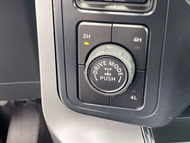 2026 Avalanche Ford F-150 XLT 4X4 Truck