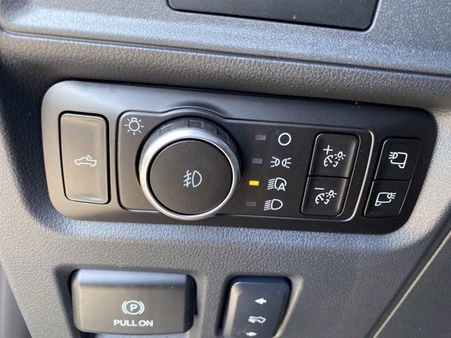 2026 Avalanche Ford F-150 LARIAT RWD Truck