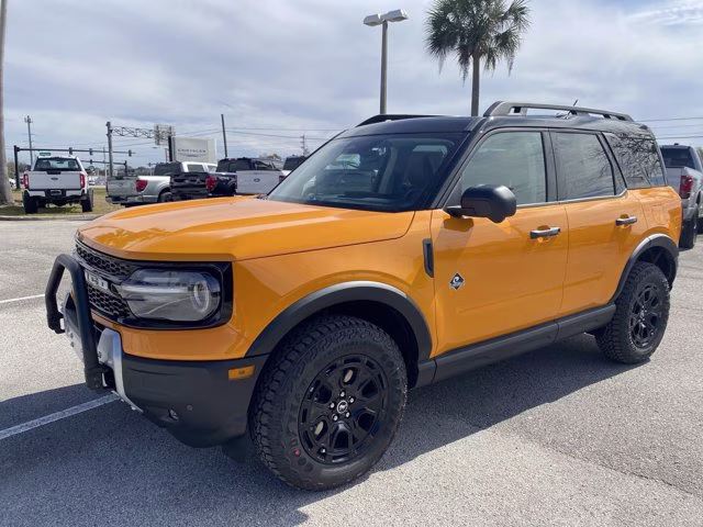 2026 Orange Fury Metallic Tri-Coat Ford Bronco Sport Outer Banks 4X4 SUV