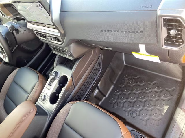 2026 Orange Fury Metallic Tri-Coat Ford Bronco Sport Outer Banks 4X4 SUV