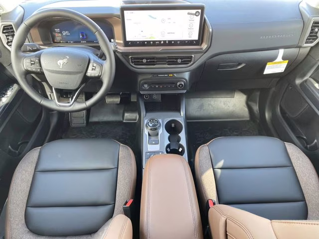 2026 Orange Fury Metallic Tri-Coat Ford Bronco Sport Outer Banks 4X4 SUV