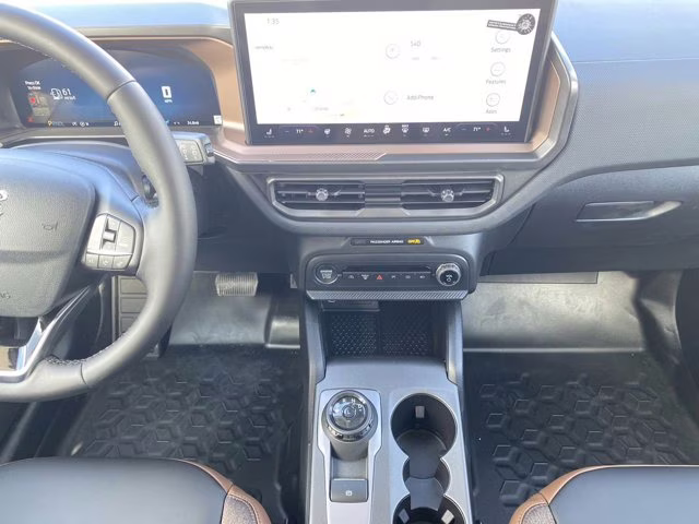 2026 Orange Fury Metallic Tri-Coat Ford Bronco Sport Outer Banks 4X4 SUV